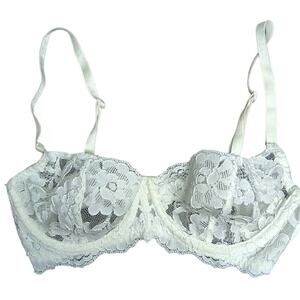 Victoria's Secret VINTAGE 80's White Bridal French Lace Underwire Demi Bra 34C